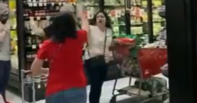 Video: Woman Driven Out of Grocery Store by Angry Mob For Not Wearing a Mask